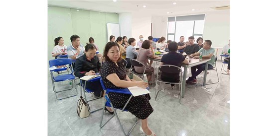 8月24号我们代账行业同仁游学我们南京头部财税公司